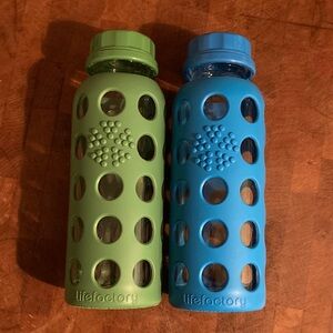 Lifefactory Kids Glass Water Bottles - Green and Blue 9 oz with lids